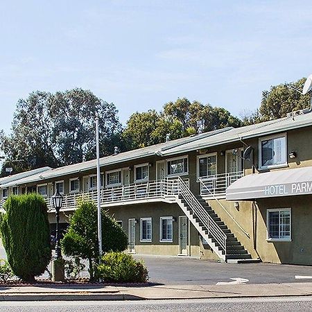 Hotel Parmani Palo Alto Bagian luar foto