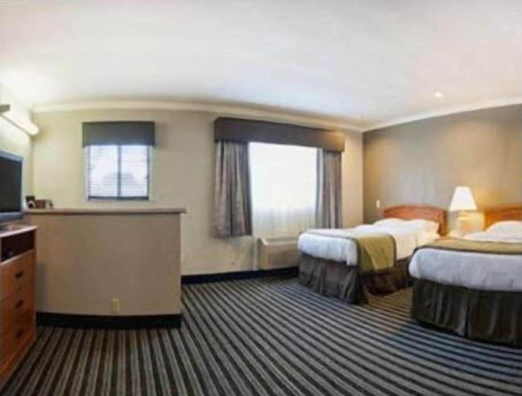 Hotel Parmani Palo Alto Bagian luar foto
